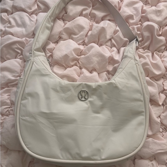 lululemon mini shoulder bag 4L in the color white opal - Picture 1 of 5